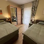 Forest Lullula Retreat *