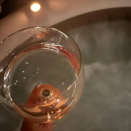 With A Terrace Forest Lullula * Veprinac