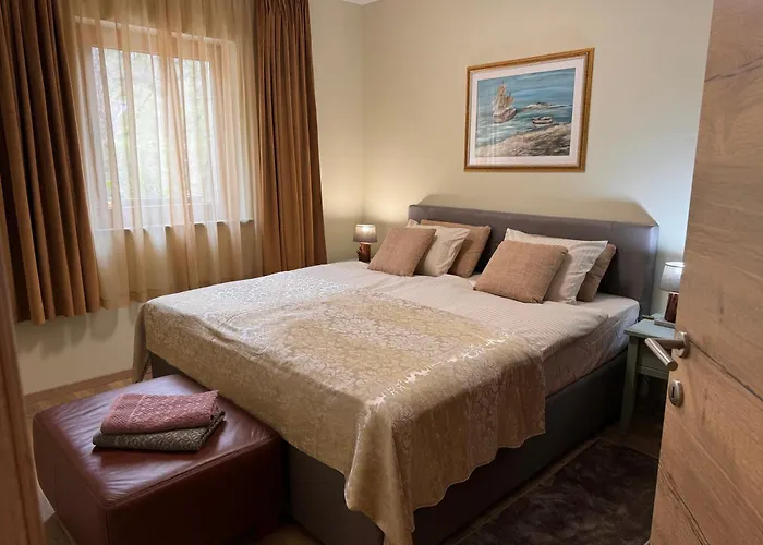 Apartment With A Terrace Forest Lullula *