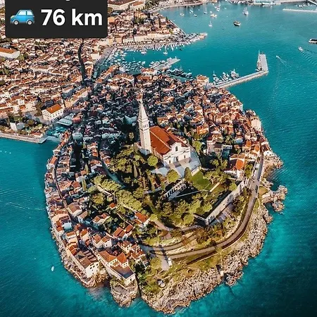 Apartmán With A Terrace Forest Lullula *